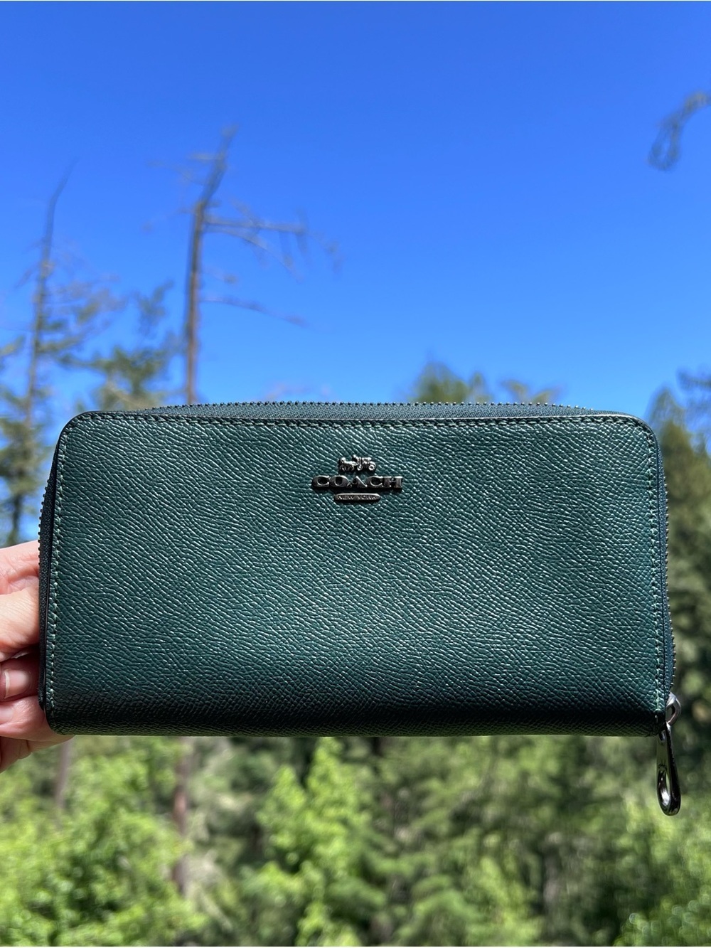 COACH Long Zip-Around Wallet Hunter Green Crossgrain Leather w Gunmetal Hardware